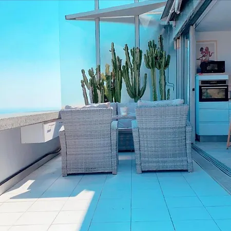 Costa Plana - Bright & Confortable Corner